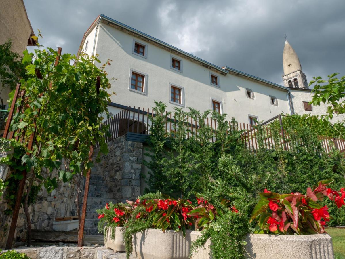 Apartmaji In Sobe Odlicna Hisa Štanjel Esterno foto
