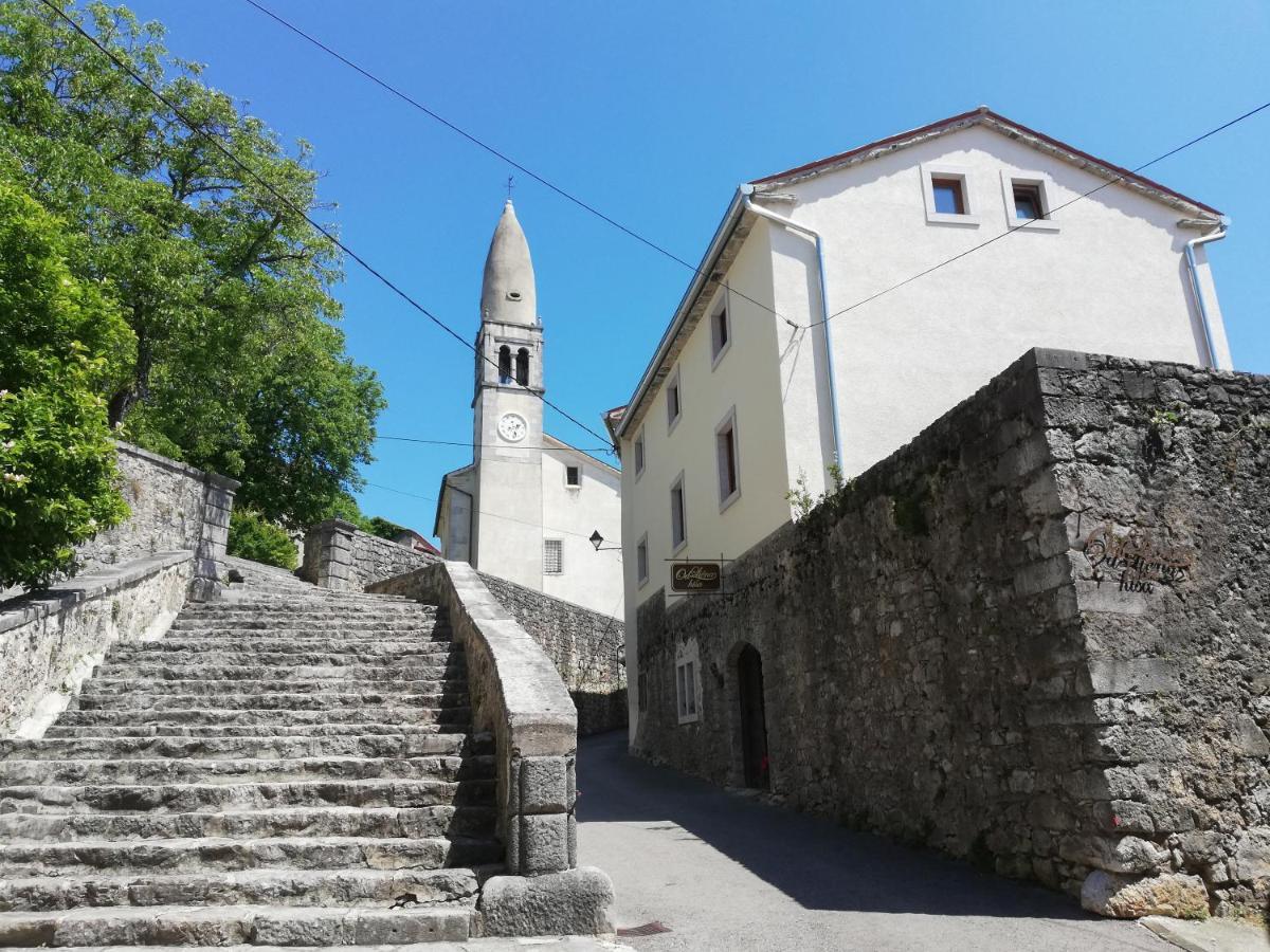 Apartmaji In Sobe Odlicna Hisa Štanjel Esterno foto