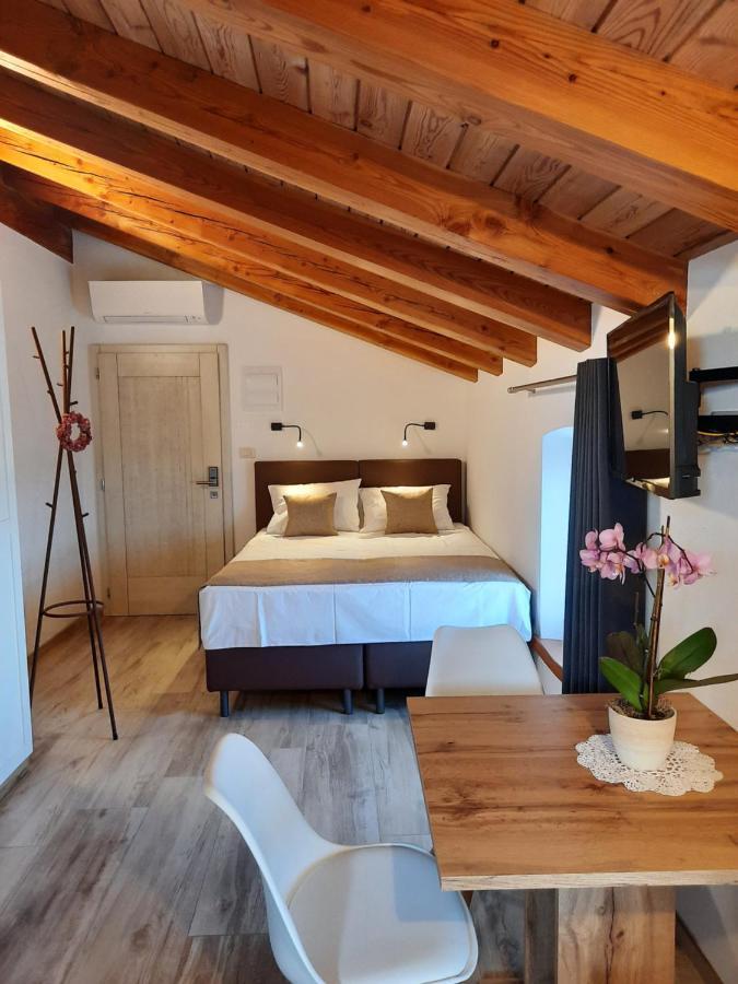 Apartmaji In Sobe Odlicna Hisa Štanjel Esterno foto