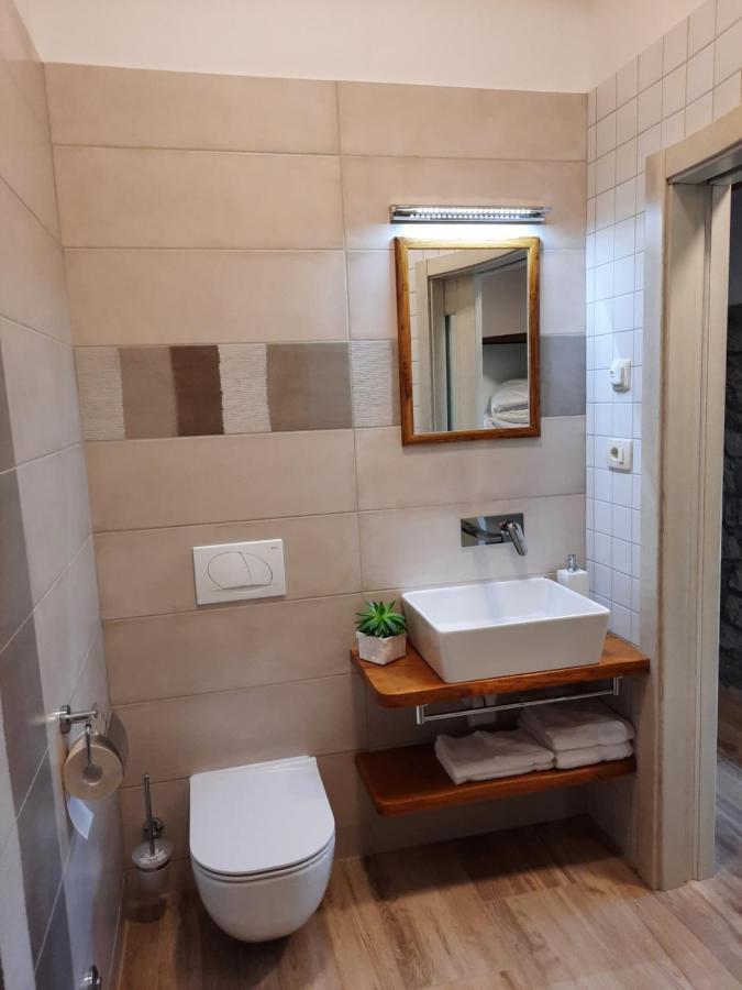 Apartmaji In Sobe Odlicna Hisa Štanjel Esterno foto